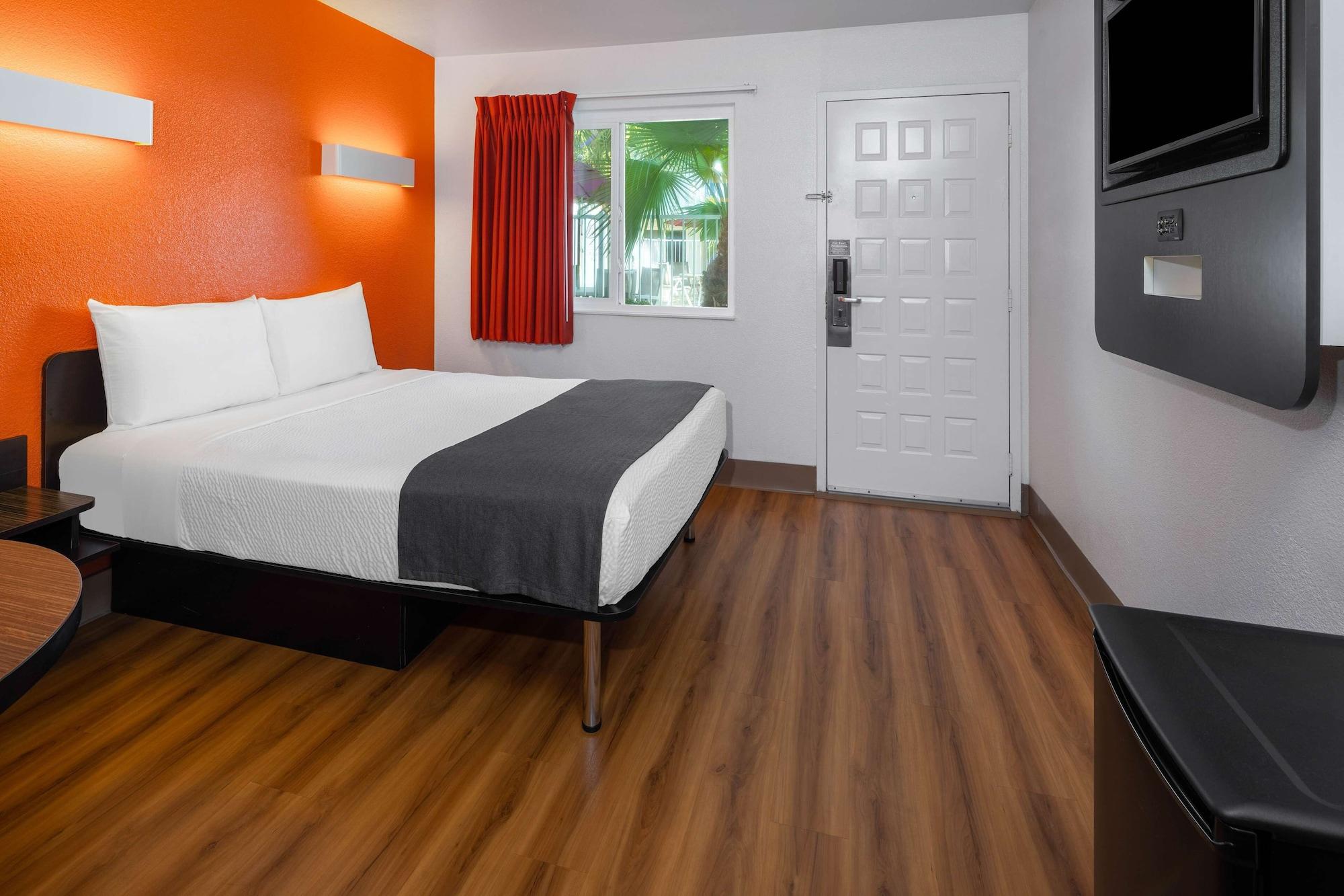6-carpinteria, Ca - Santa Barbara - South Hotel 2*