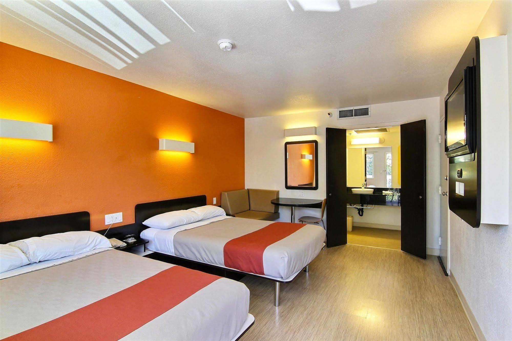 Hotel 6-carpinteria, Ca - Santa Barbara - South Carpinteria